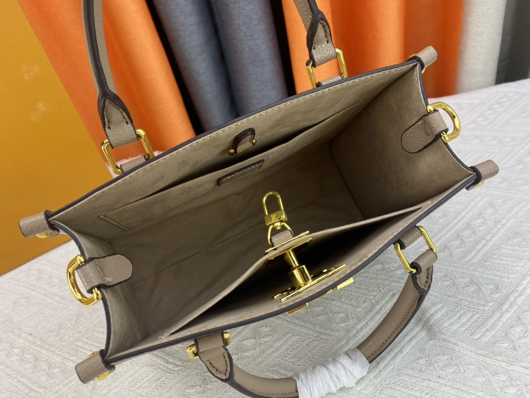 Functional 5771 Louis Vuitton AAA Quality Handbags For Women - Image 8