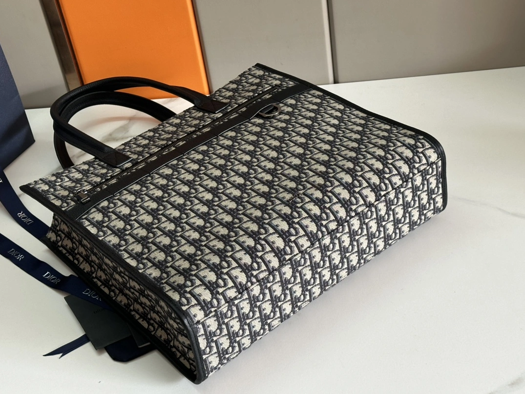 GoAnywhere 7966 Christian Dior AAA Man Handbags - Image 4