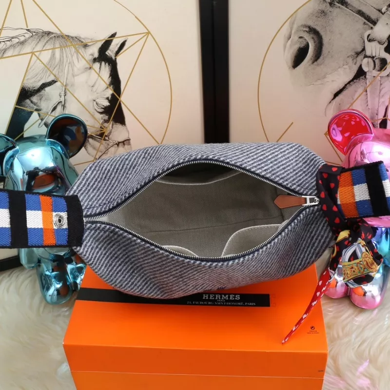 Hermes AAA Quality Handbags For Women Bright 2843 - Image 8