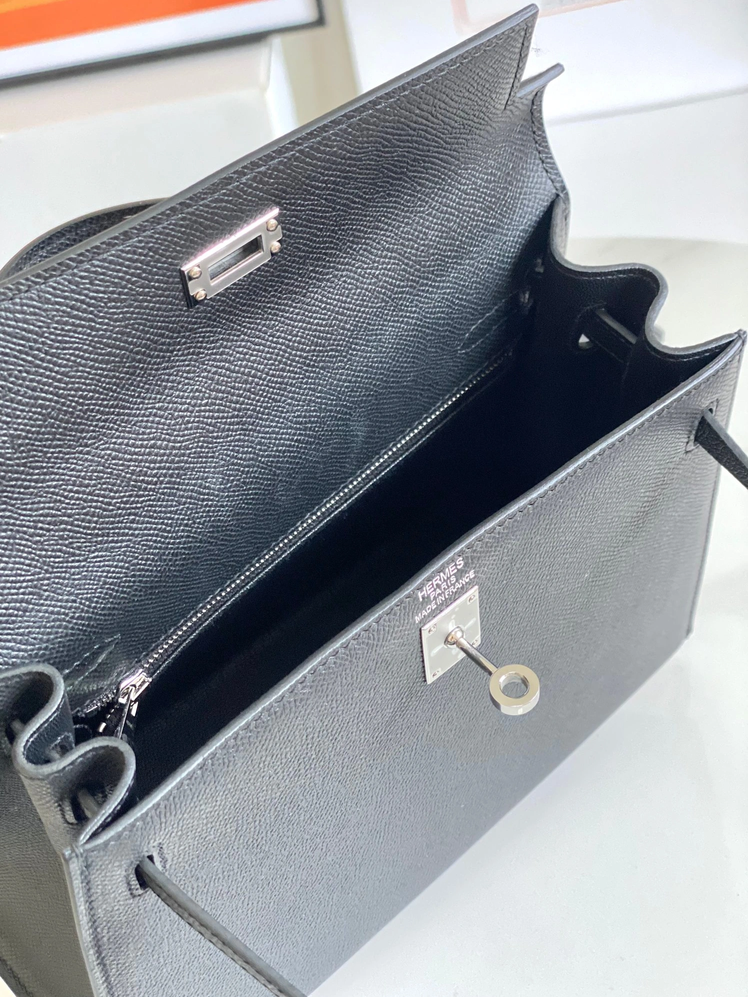 Hermes AAA Quality Handbags For Women UrbanStyle 8120 - Image 8