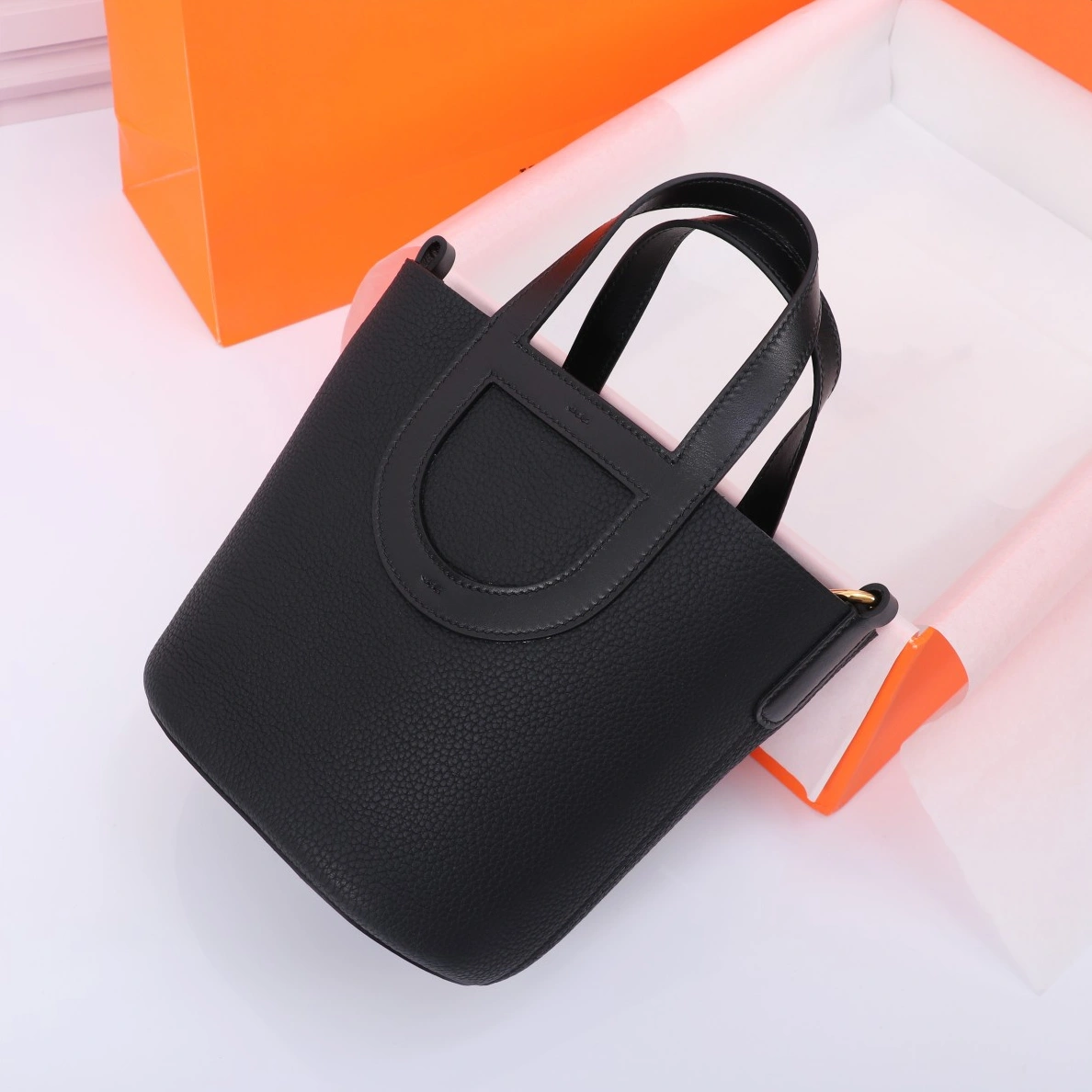 Hermes AAA Quality Handbags In Gold For Women Practical 494