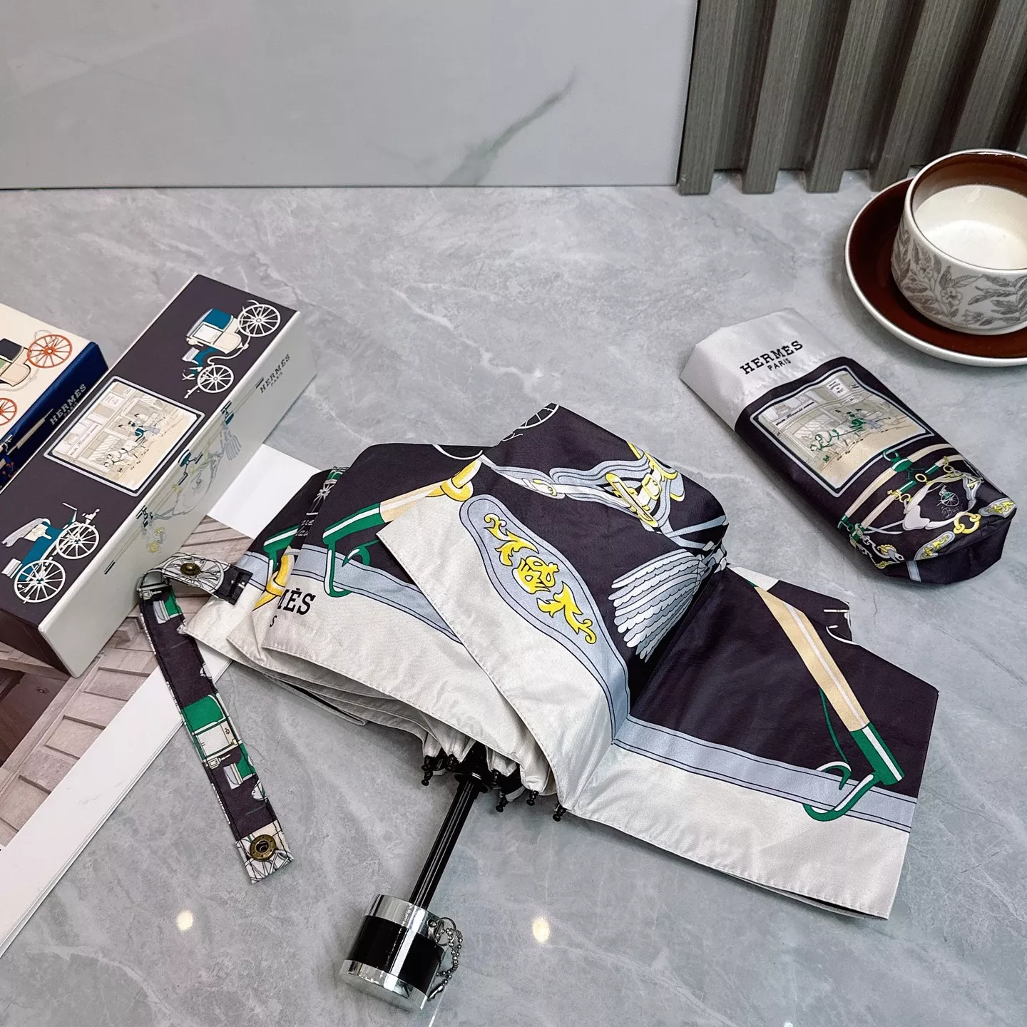 Hermes Umbrellas Durable 4943 - Image 3