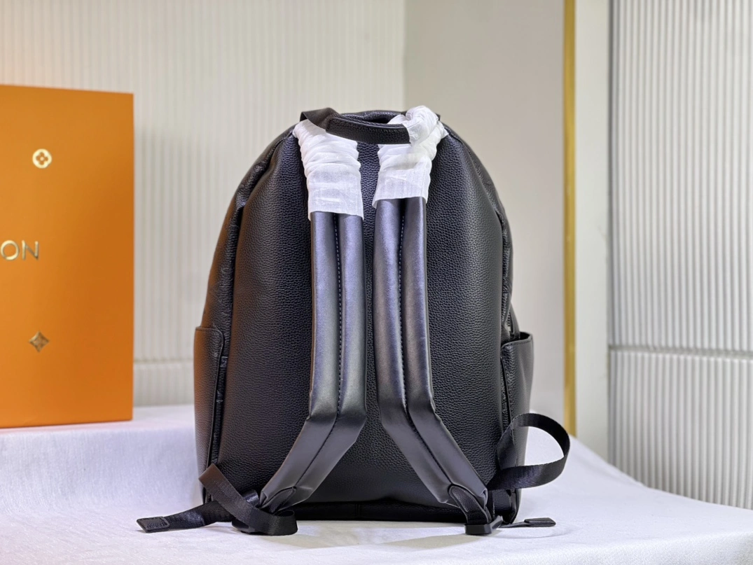 Louis Vuitton AAA Quality Backpacks For Unisex Unique 3017 - Image 4