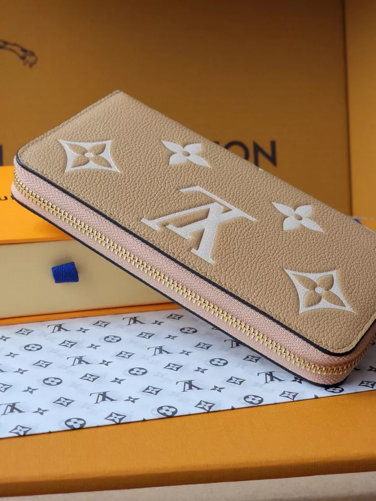 Louis Vuitton AAA Quality Card Case Compact 1326 - Image 3