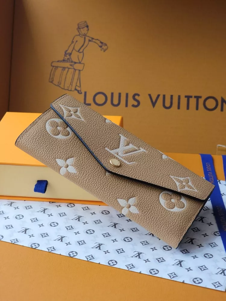 Louis Vuitton AAA Quality Card Case HighQuality 2673 - Image 3