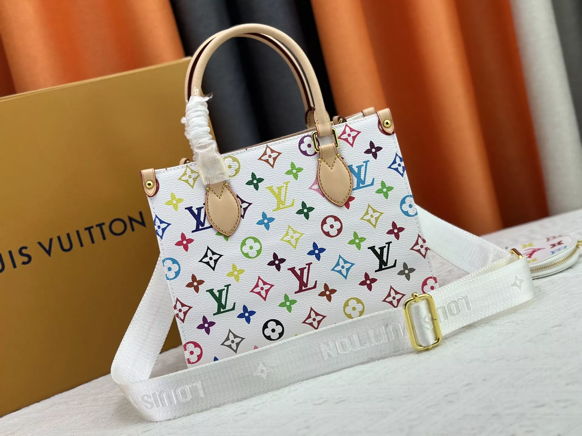 Louis Vuitton AAA Quality Handbags For Women Durable 6136 - Image 4