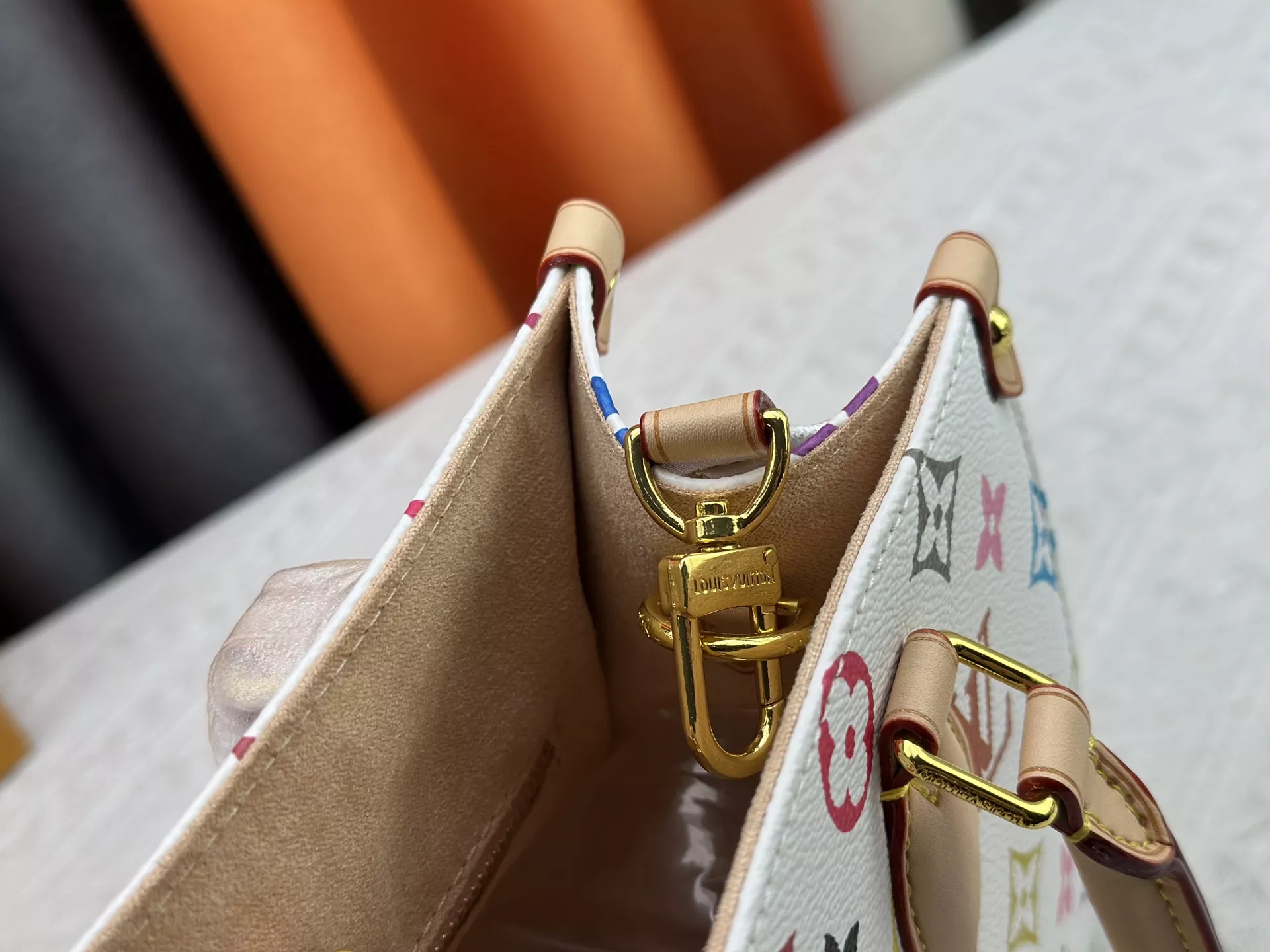 Louis Vuitton AAA Quality Handbags For Women Durable 6136 - Image 7