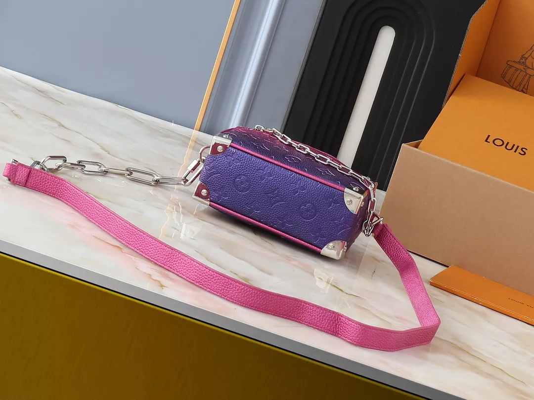 Louis Vuitton AAA Quality Messenger Bags For Unisex Durable 9138 - Image 4