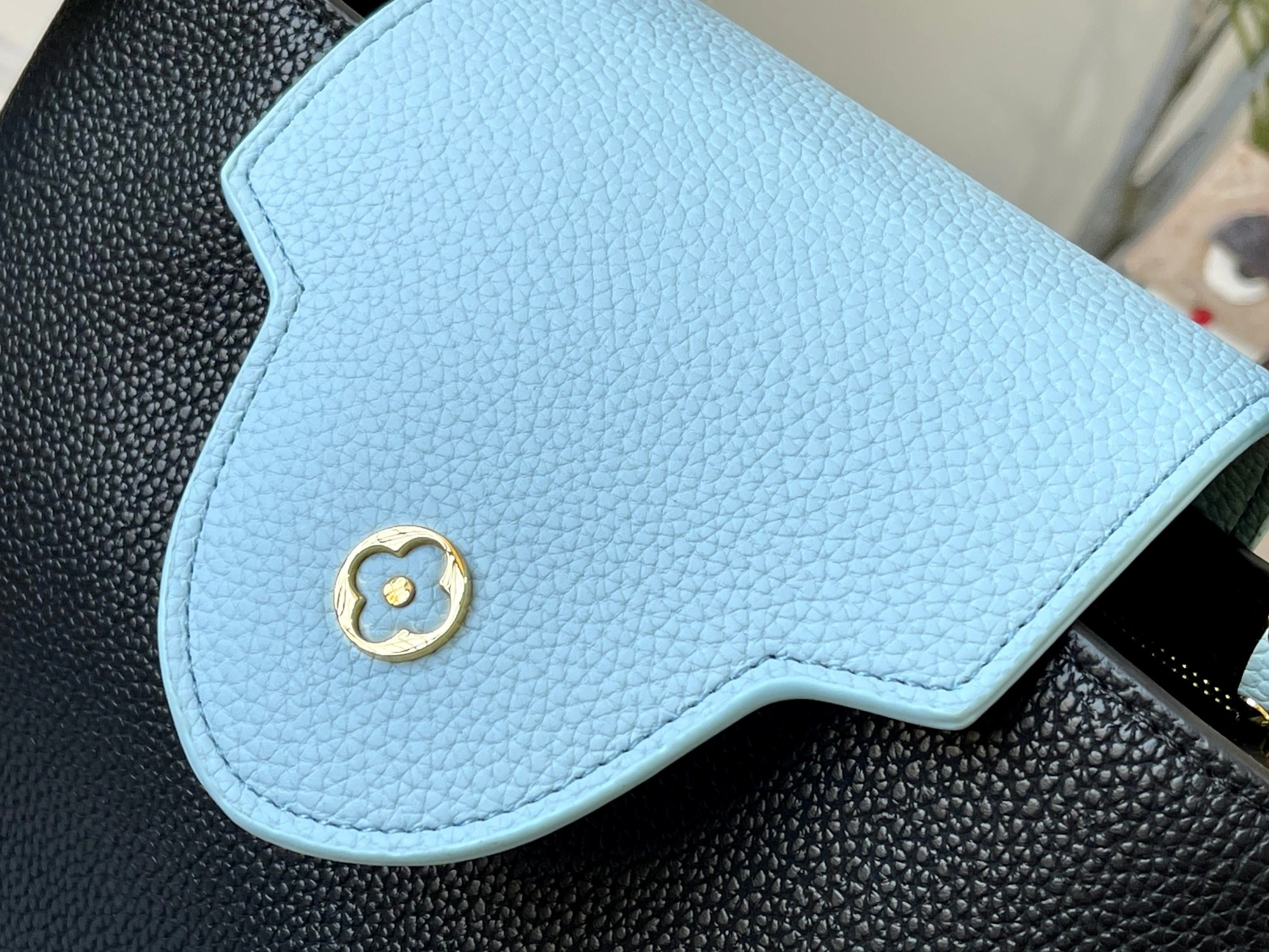 Louis Vuitton AAA Quality Messenger Bags For Women Breathable 9141 - Image 7