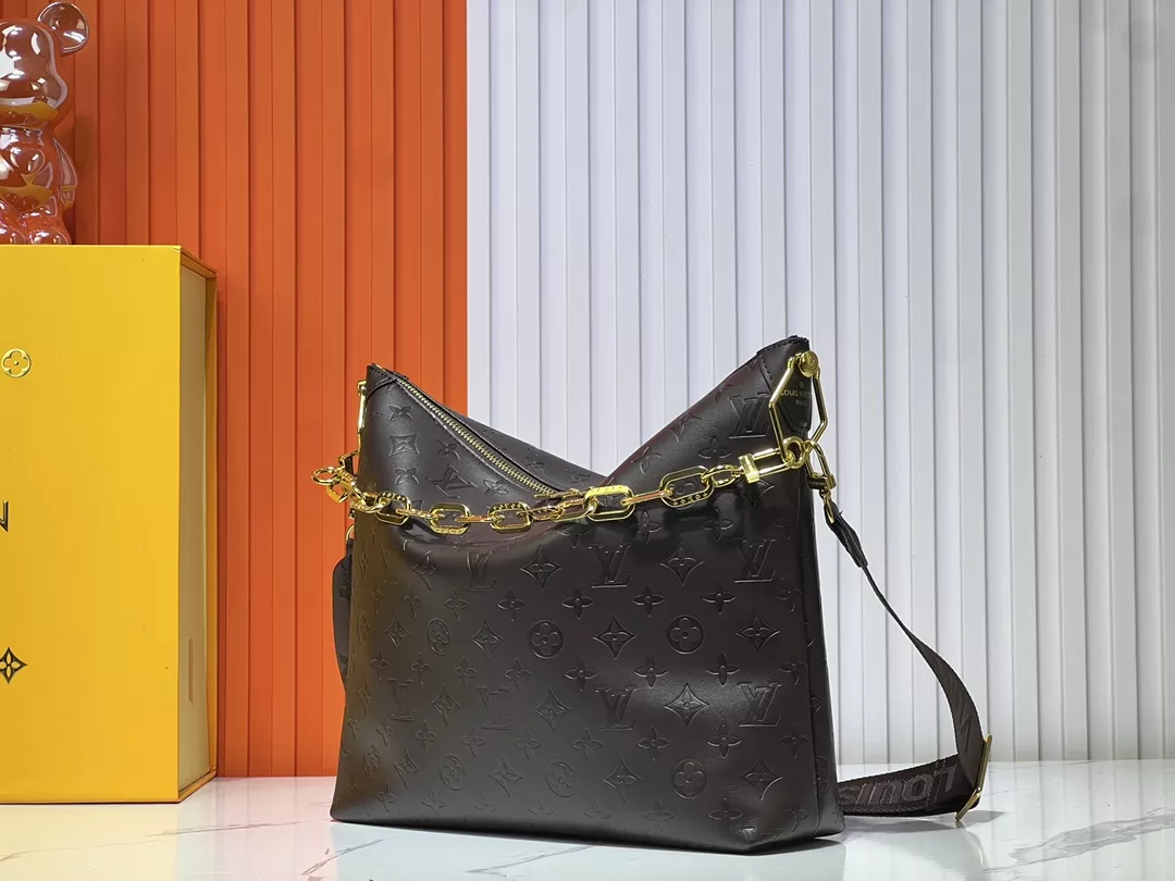 Louis Vuitton AAA Quality Messenger Bags For Women StreetReady 2763 - Image 3