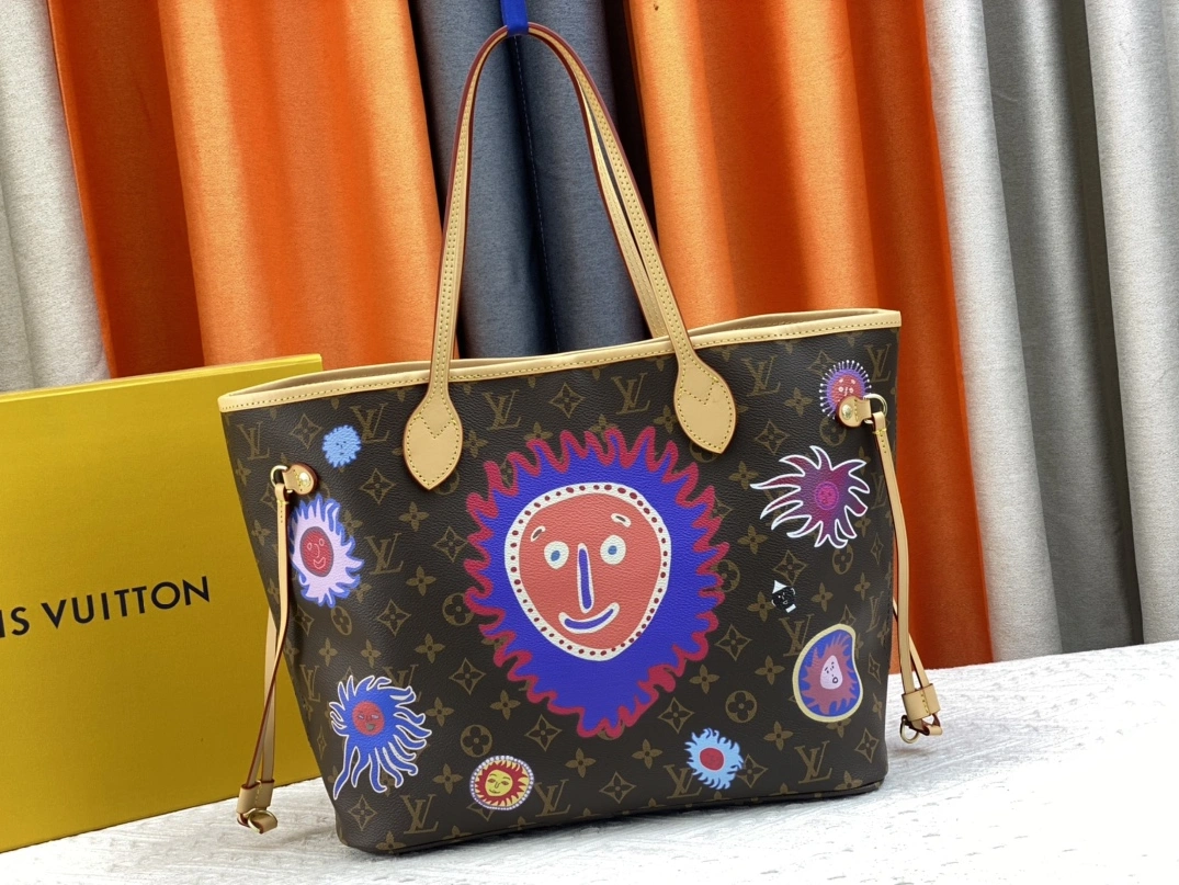 Louis Vuitton AAA Quality Shoulder Bags For Unisex Trendsetting 581 - Image 4