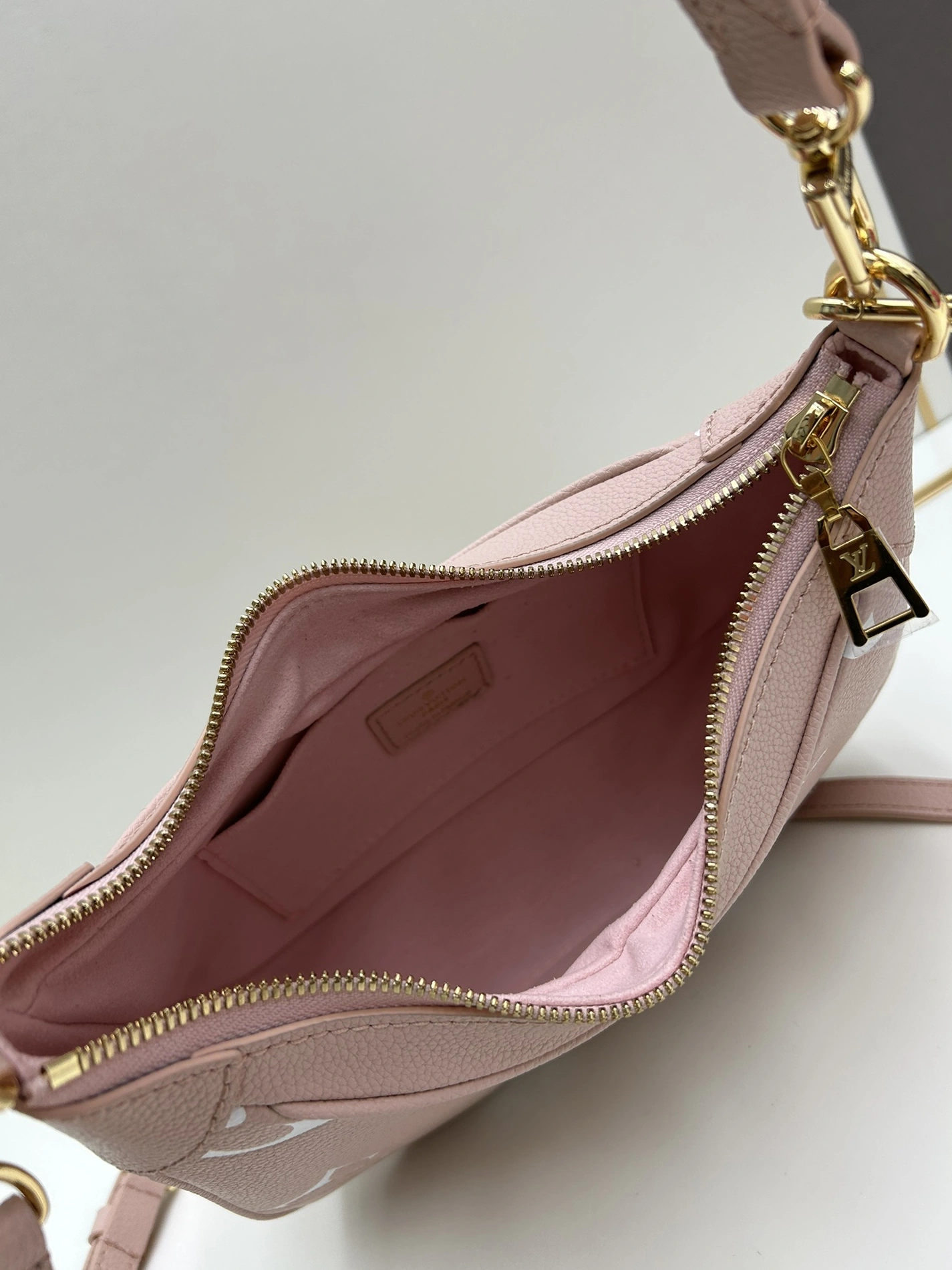 Louis Vuitton AAA Quality Shoulder Bags For Women Comfortable 2637 - Image 7