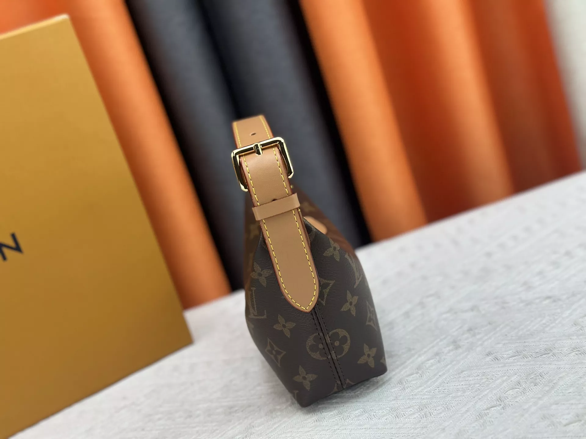 Louis Vuitton AAA Quality Shoulder Bags For Women SmartChoice 3357