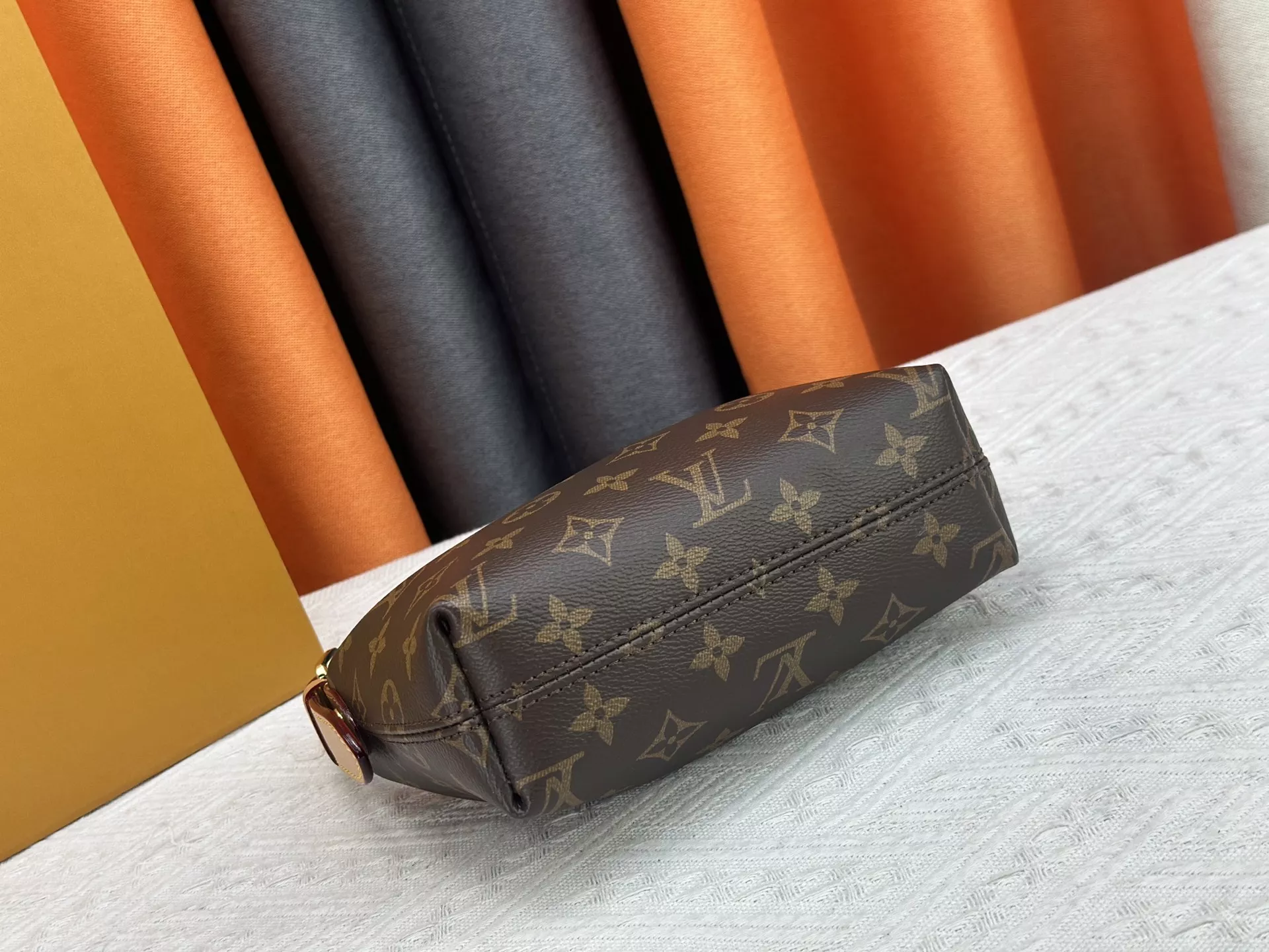 Louis Vuitton AAA Quality Shoulder Bags For Women SmartChoice 3357 - Image 4