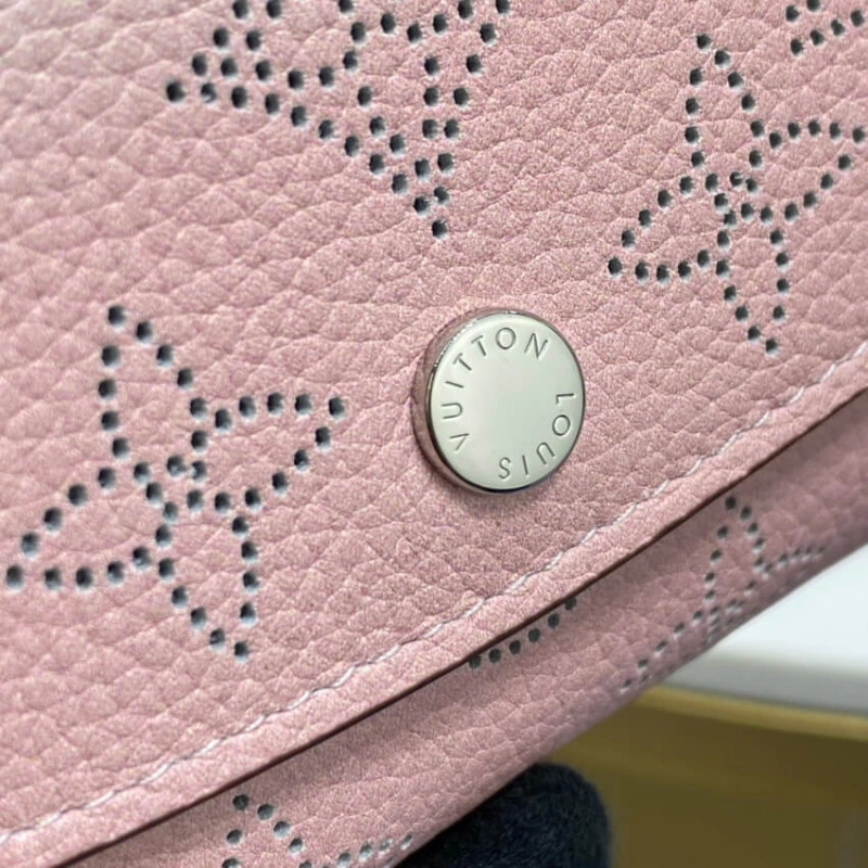 6 card sl Louis Vuitton Iris Compact Wallet in Pink Gradient Mahina Perforated Leather - Image 5