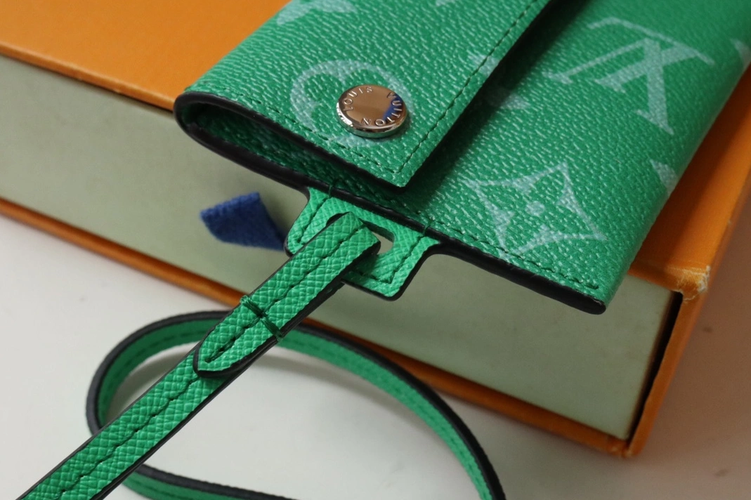 Louis Vuitton LV Card Case Flexible 152 - Image 6