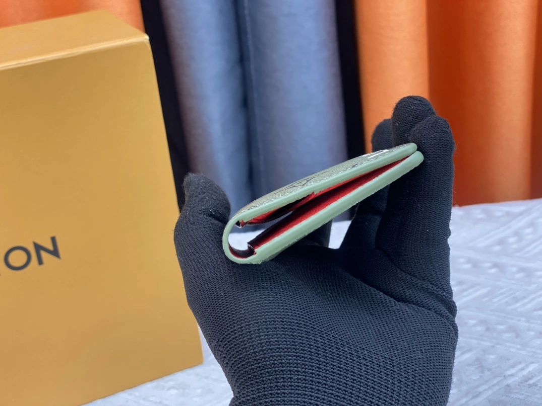 Louis Vuitton LV Card Case For Unisex Functional 3785 - Image 5