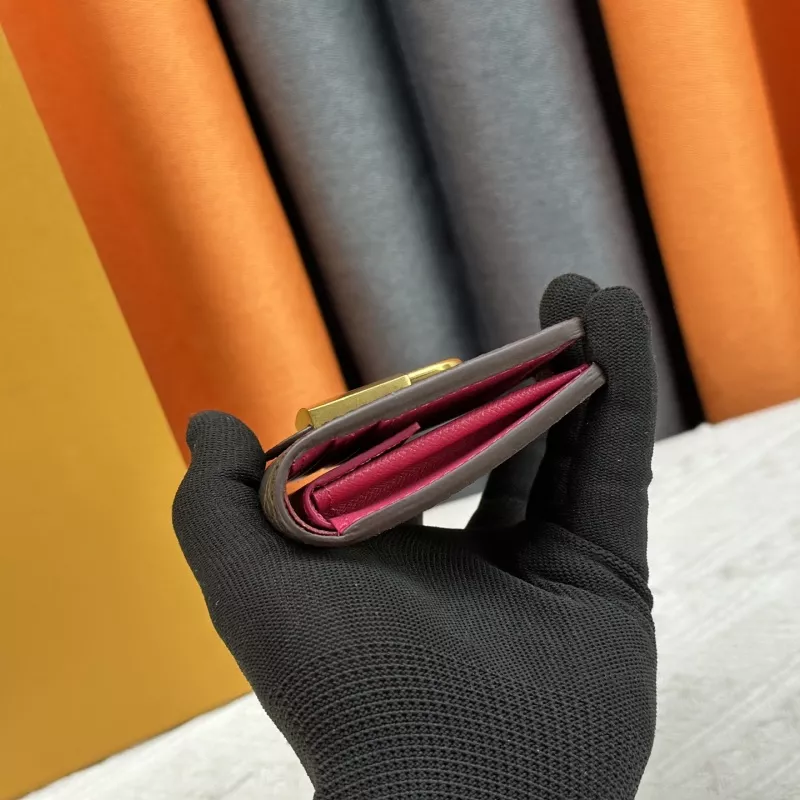 Louis Vuitton LV Card Case In Rose Red Functional 5520 - Image 4