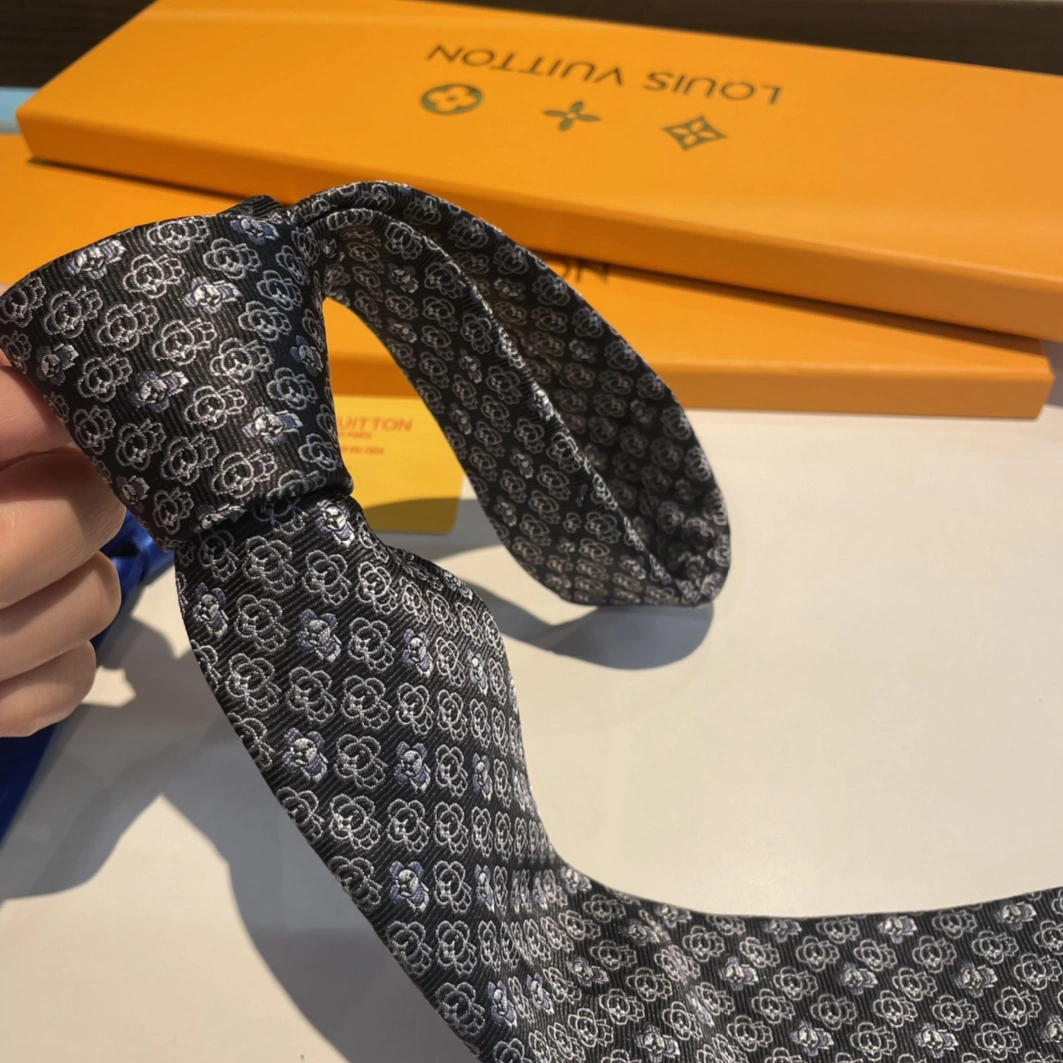 Louis Vuitton LV Necktie For Men Flexible 8191 - Image 3