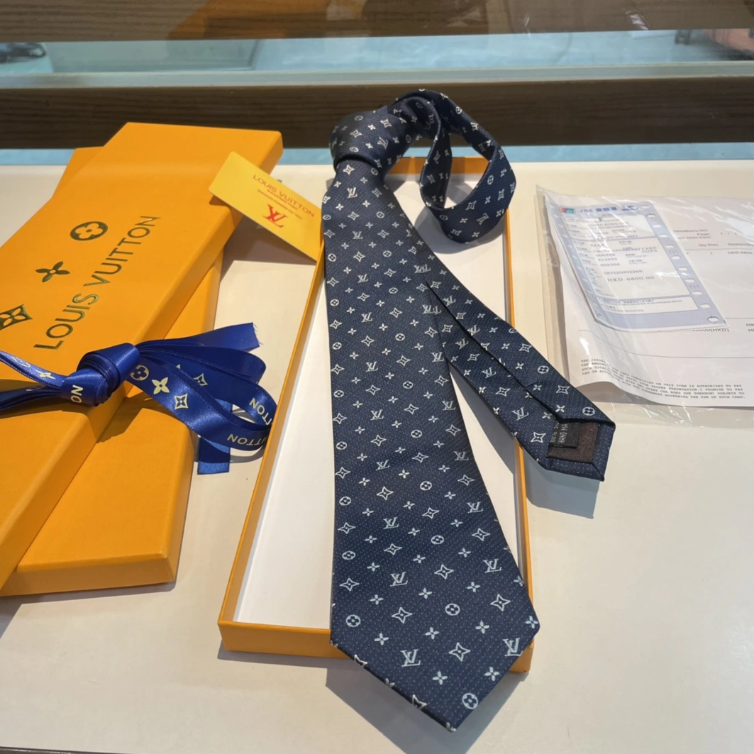 Louis Vuitton LV Necktie For Men Timeless 6207