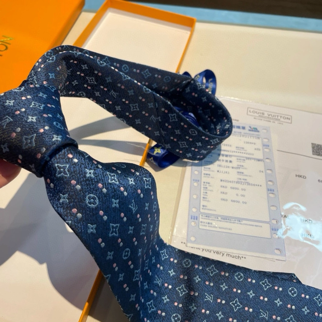 Louis Vuitton LV Necktie For Men UrbanStyle 9626 - Image 4