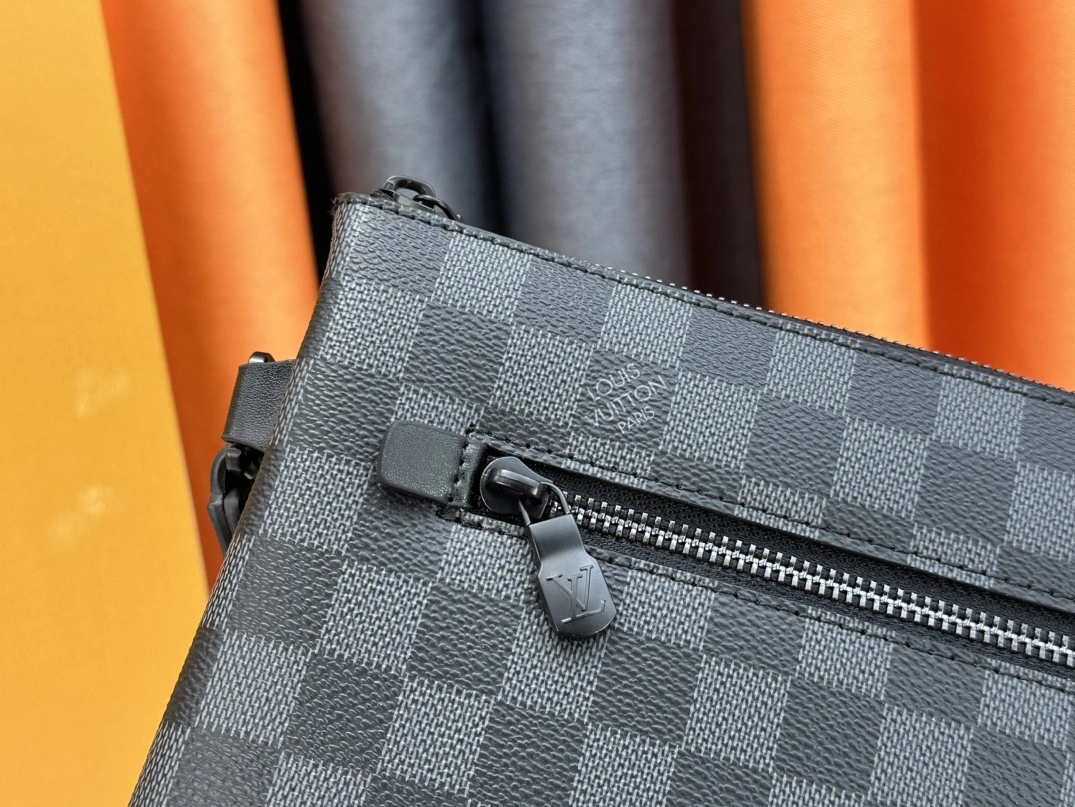 Louis Vuitton LV Wallets For Unisex Comfortable 564 - Image 6