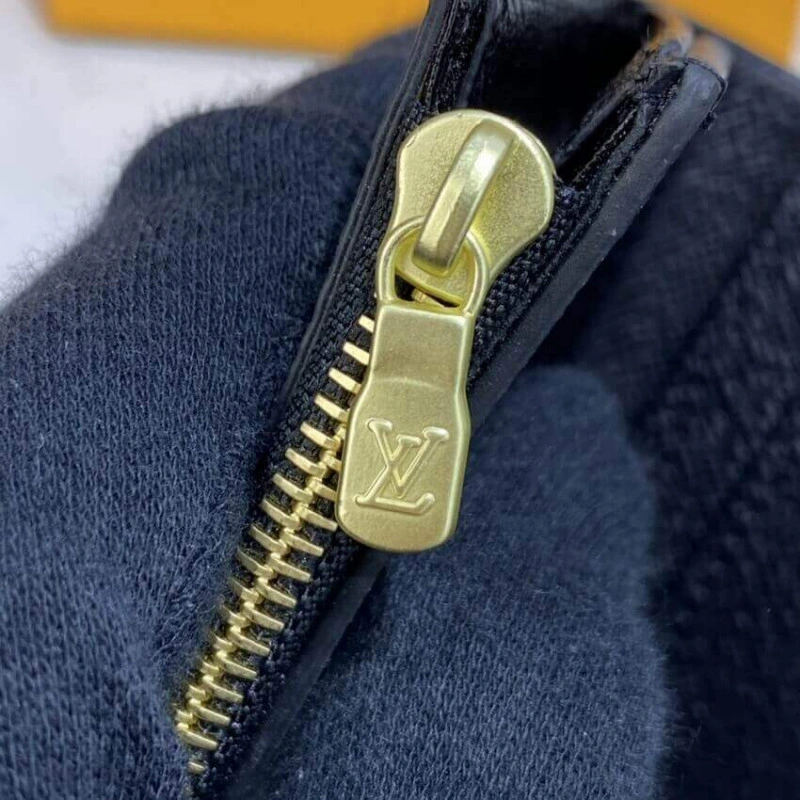 1 flat ba Louis Vuitton Monogram Zoe Wallet - Image 7