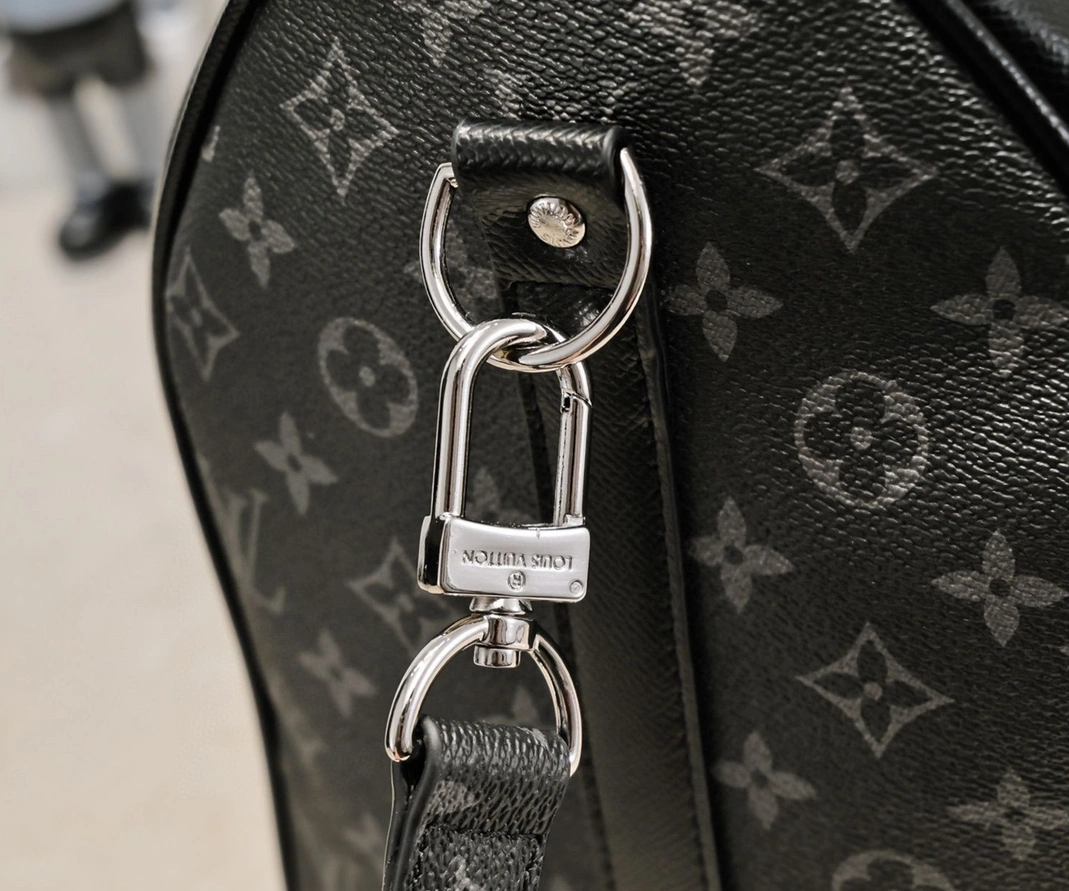 Louis Vuitton Travel Bags Modern 7477 - Image 4