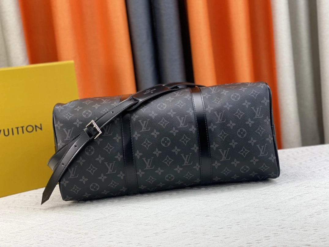 Louis Vuitton Travel Bags Reliable 8955 - Image 4