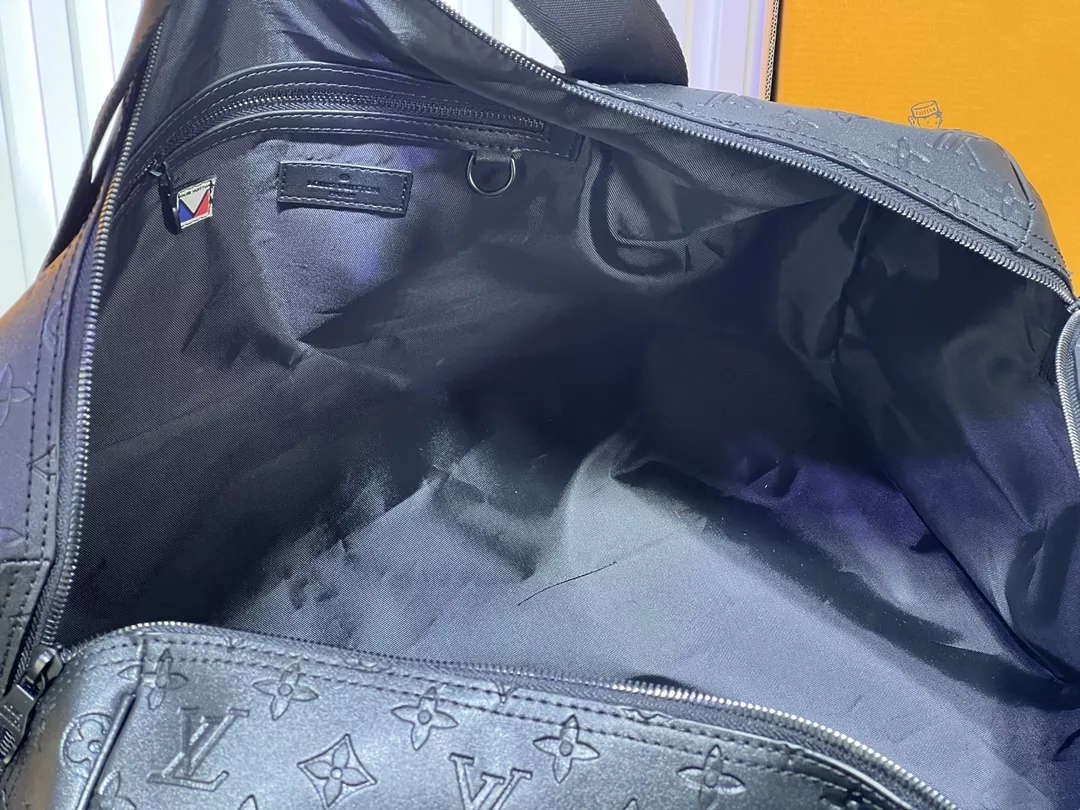 Louis Vuitton Travel Bags SmartChoice 1605 - Image 7