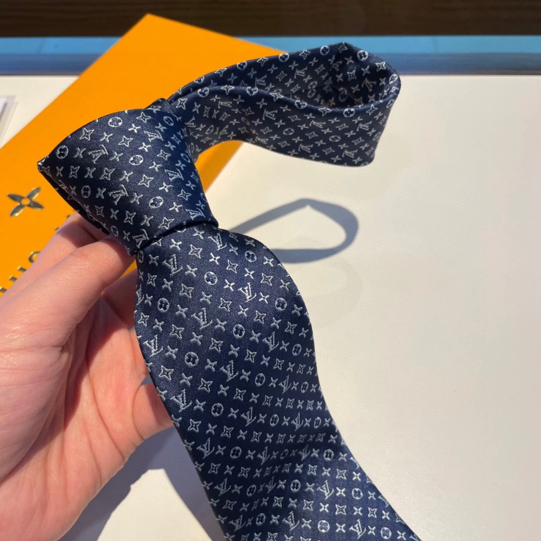 Minimalist 3125 Louis Vuitton LV Necktie For Men - Image 6