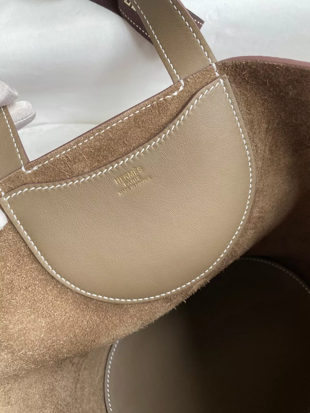 ModernLook 3594 Hermes AAA Quality Handbags In Gold For Women - Image 7