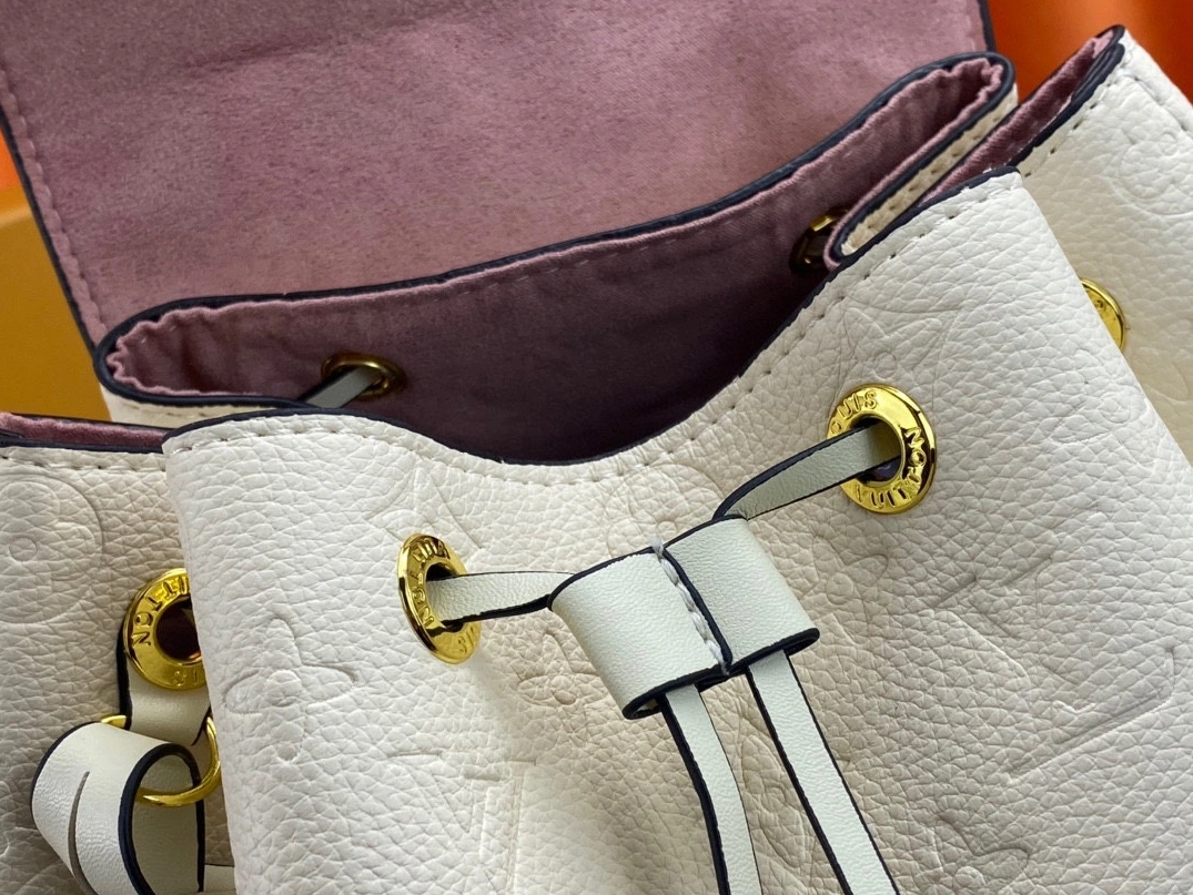 ModernLook 4714 Louis Vuitton AAA Quality Backpacks For Women - Image 5