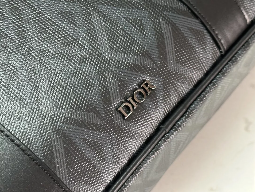 ModernLook 7271 Christian Dior AAA Man Handbags - Image 4