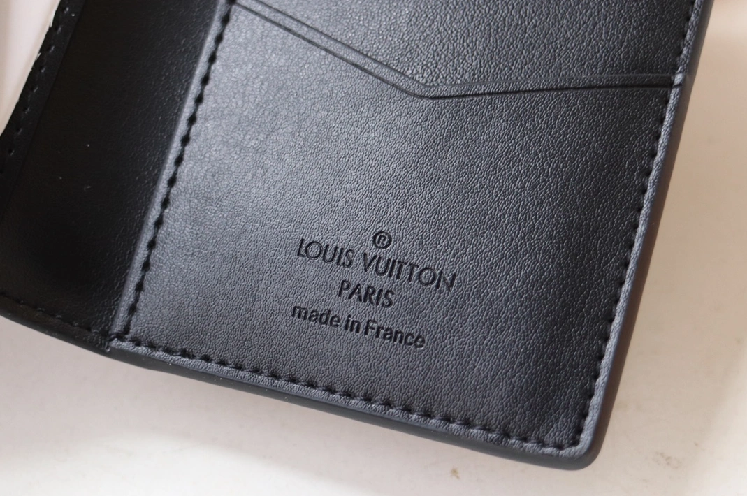 Practical 7965 Louis Vuitton AAA Quality Card Case - Image 5
