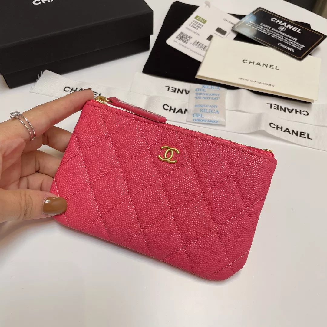 Refined 1678 Chanel Wallets