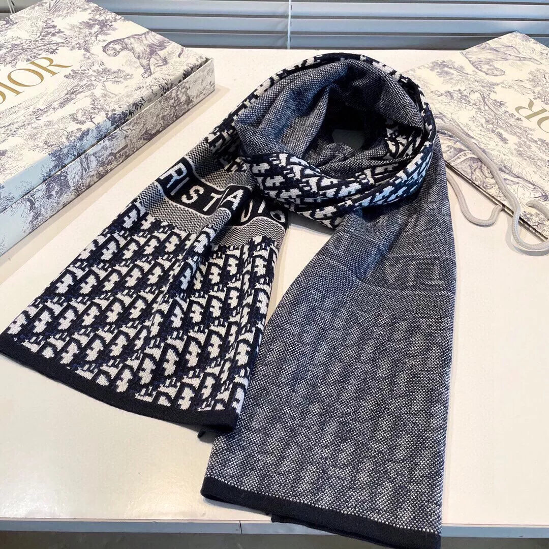 Refined 9100 Christian Dior Scarf For Women - Image 5