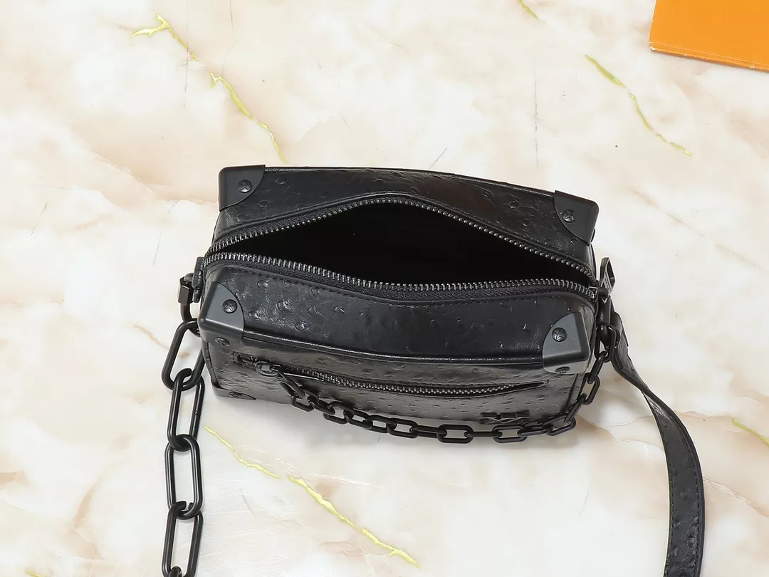 Refined 9639 Louis Vuitton AAA Quality Messenger Bags For Unisex - Image 8