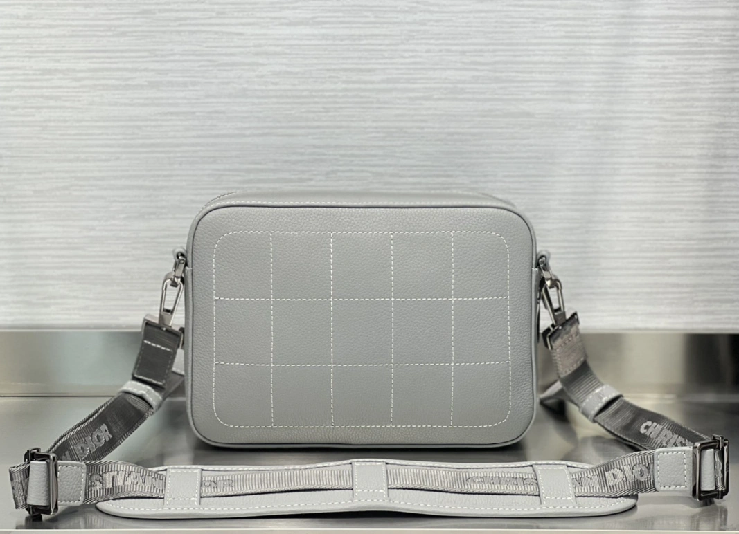 Soft 2013 Christian Dior AAA Man Messenger Bags - Image 4