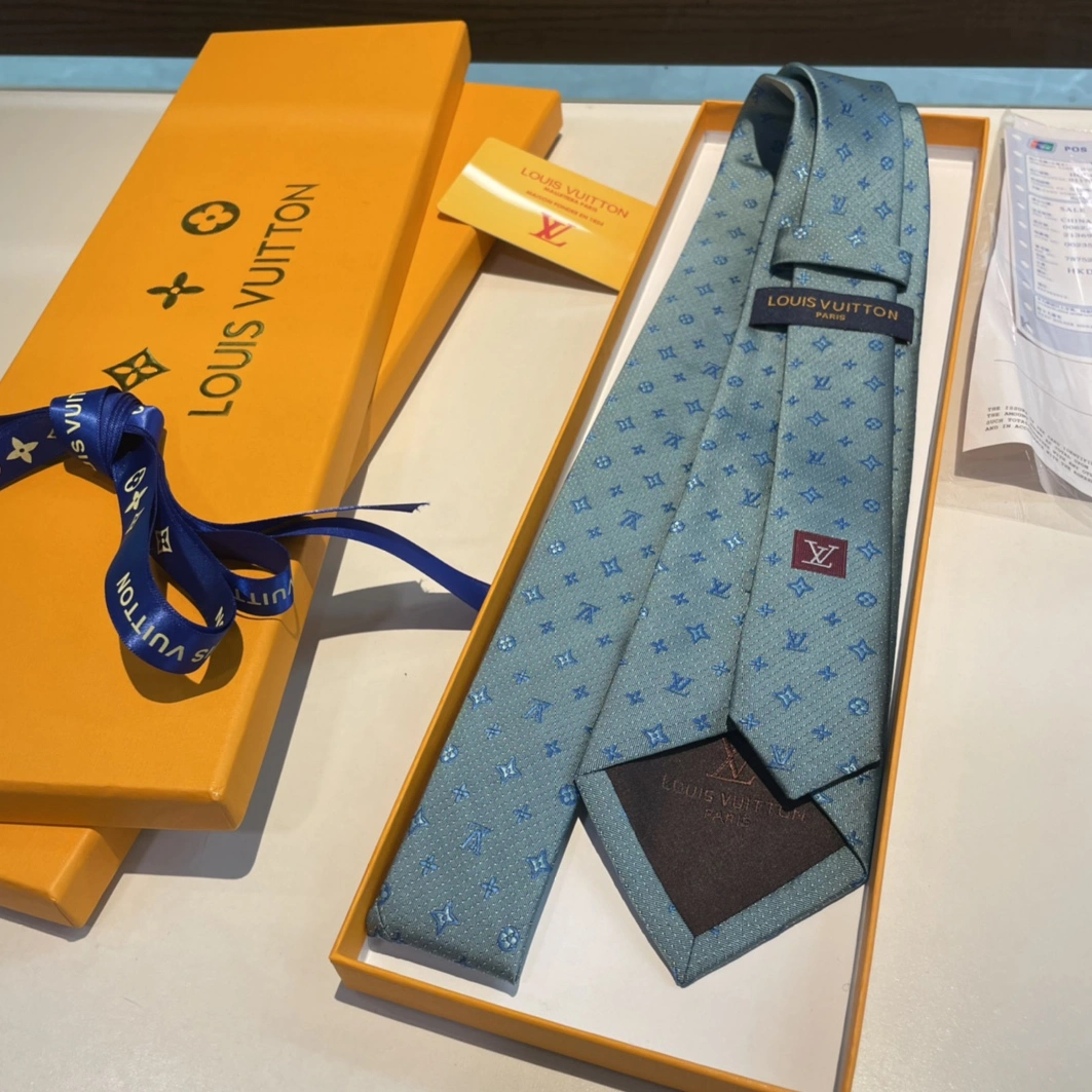 Sophisticated 1598 Louis Vuitton LV Necktie For Men - Image 7