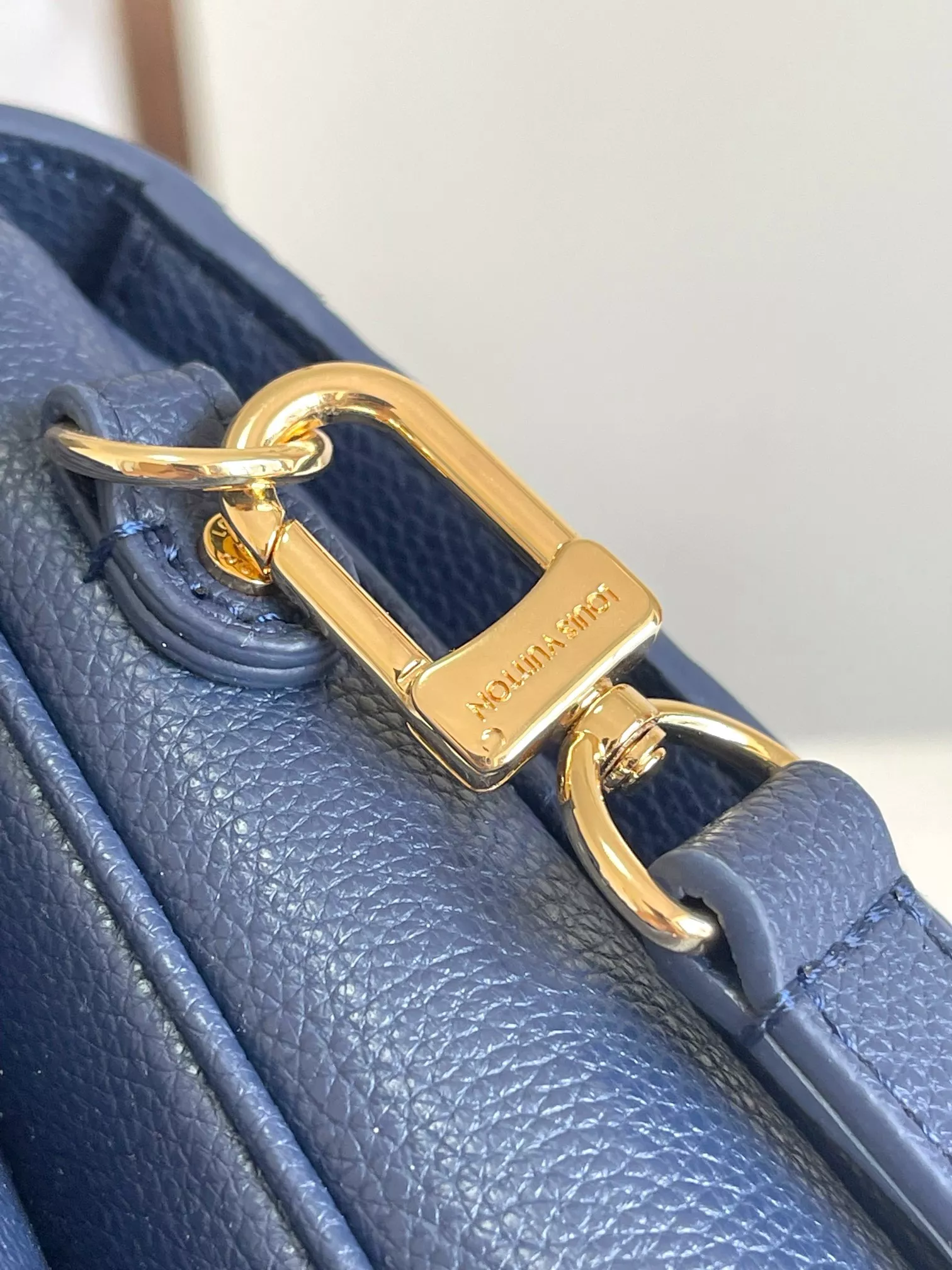 StreetReady 2782 Louis Vuitton AAA Quality Messenger Bags For Women - Image 6