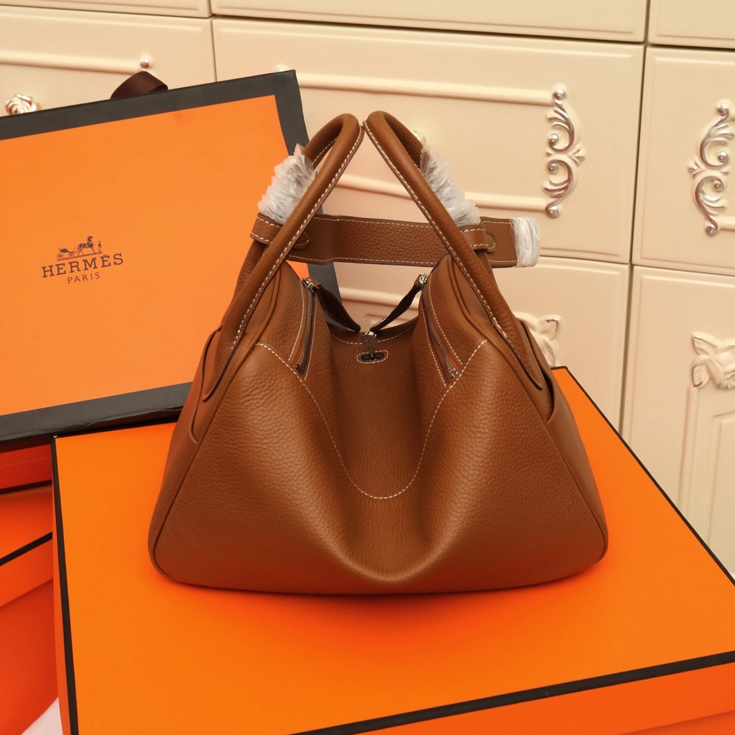 Trendsetting 366 Hermes AAA Quality Handbags For Women - Image 3