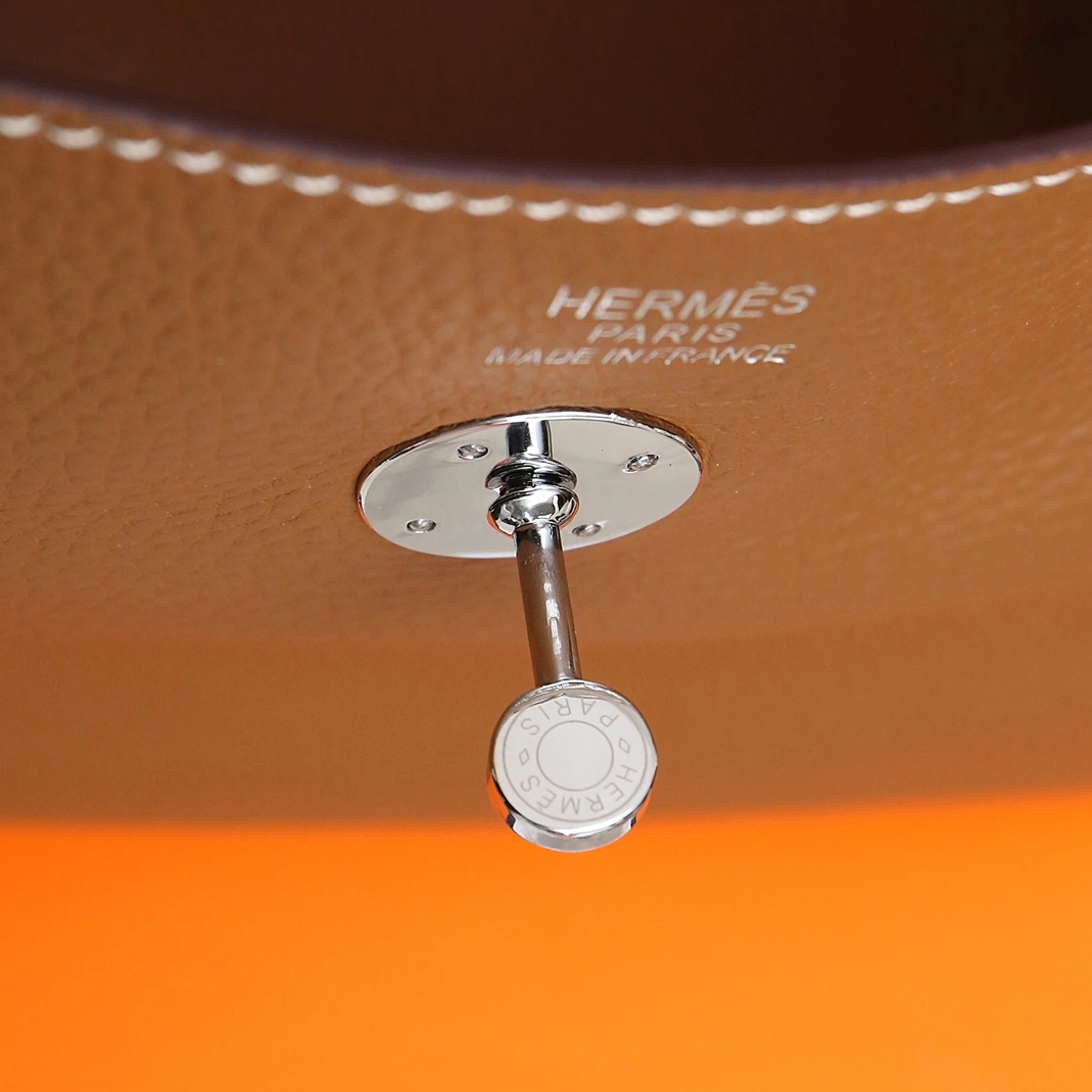 Trendsetting 366 Hermes AAA Quality Handbags For Women - Image 7