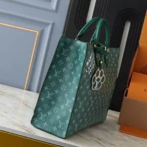 Unique 2090 Louis Vuitton AAA Quality Tote-Handbags For Women