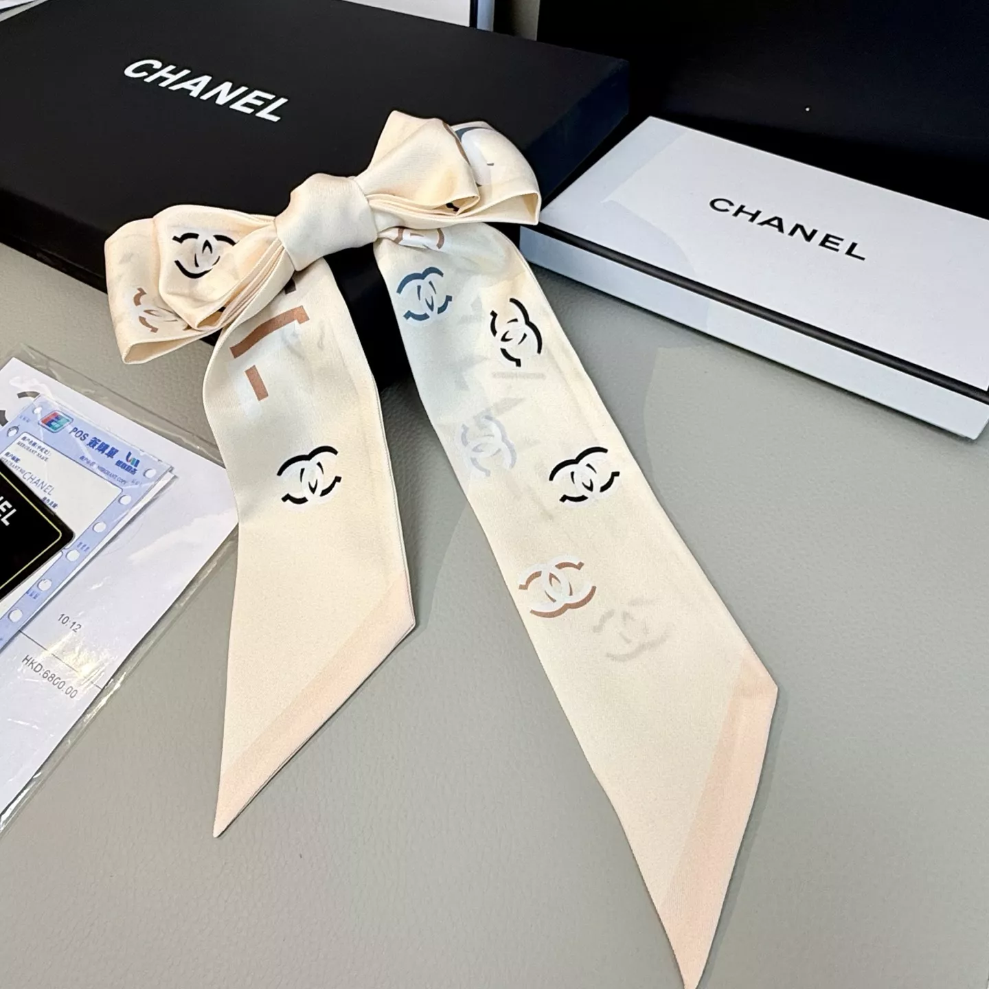 Unique 2468 Chanel Silk Scarf - Image 4