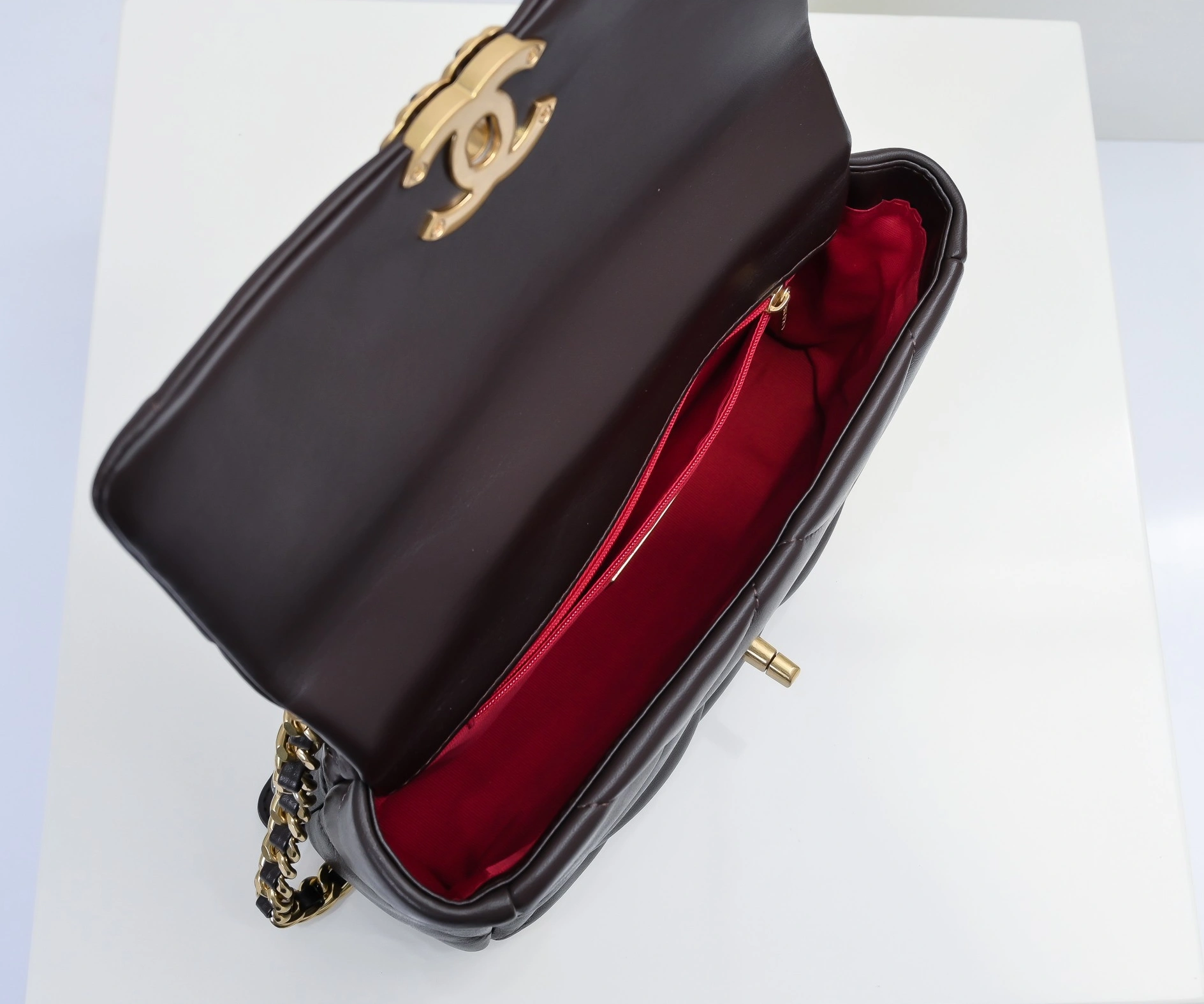 Unique 5819 Chanel AAA Quality Messenger Bags For Women - Image 6