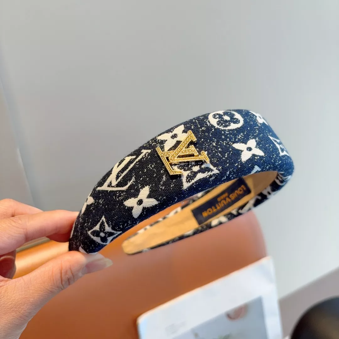 UrbanStyle 7123 Louis Vuitton LV Headband For Women - Image 3