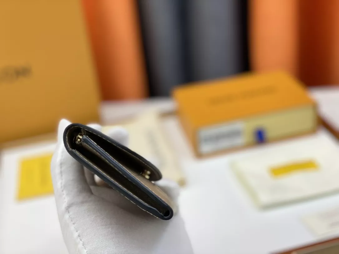 UrbanStyle 8673 Louis Vuitton LV Card Case - Image 5