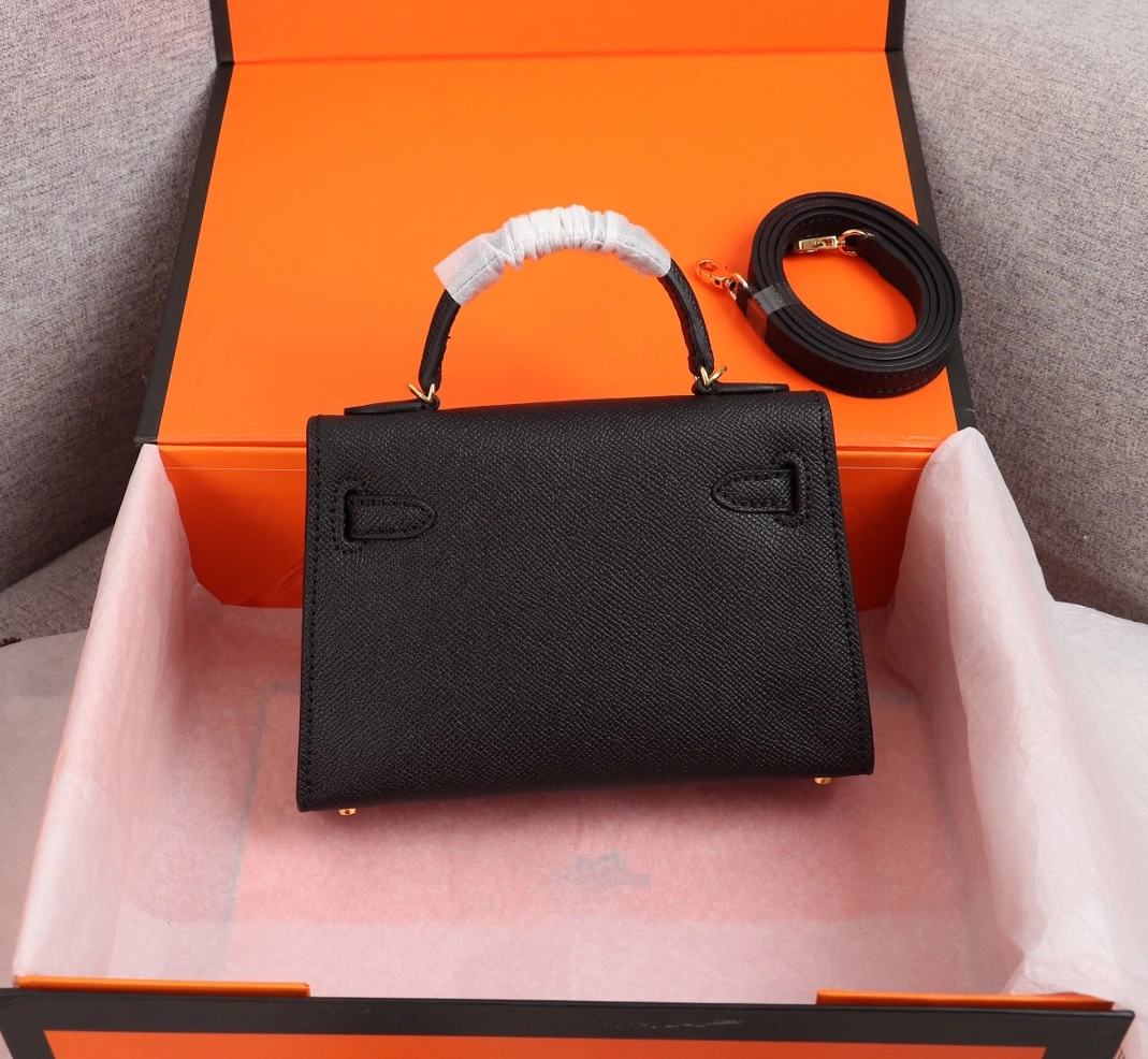 WellDesigned 1184 Hermes AAA Quality Messenger Bags For Women - Image 3