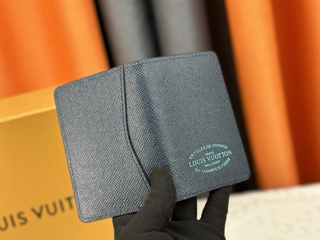 WellDesigned 3809 Louis Vuitton LV Card Case In Navy For Unisex - Image 7